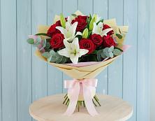 Букет цветов из:  Лилии и Розы #REPLACE_PRED# Мотыгино