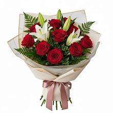 Букет цветов из:  Лилии и Розы в Мотыгино