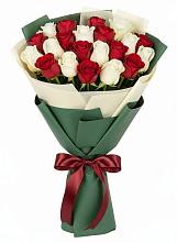 Букет Микс из красных и белых роз #REPLACE_PRED# Мотыгино