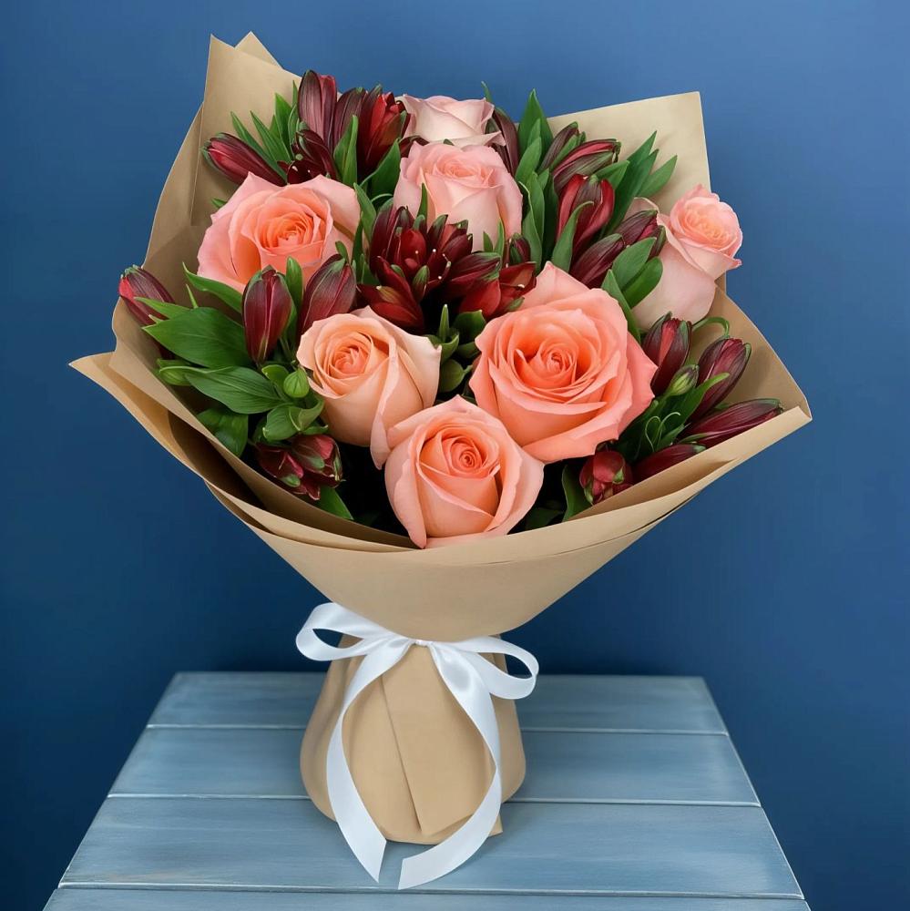 Букет цветов из: Розы и Альстромерии в Мотыгино