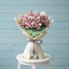 Букет цветов из:  Орхидеи и Розы в Мотыгино