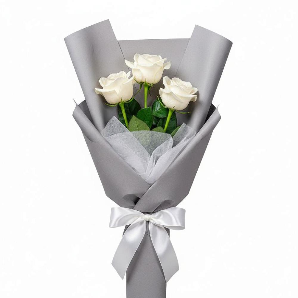Букет 3 белые розы в Мотыгино