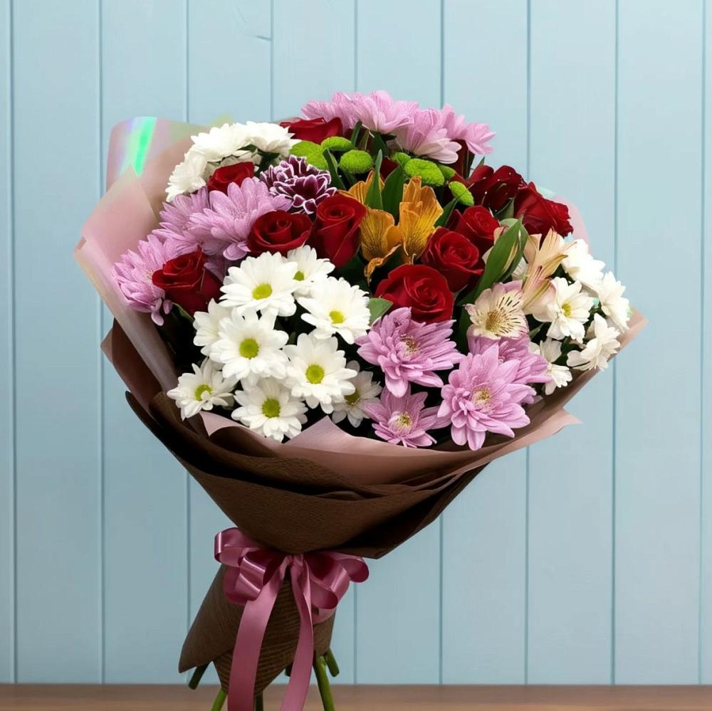 Букет цветов из: Розы, Хризантемы и Альстромерии в Мотыгино