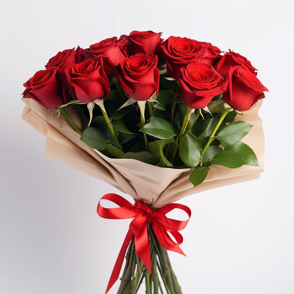 Букет 11 Красных роз Эдлесс Лав в Мотыгино