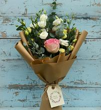 Букет цветов из:  Розы и Лизиантусы #REPLACE_PRED# Мотыгино